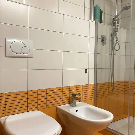 Casa Giulia Di Barolo Lägenhet