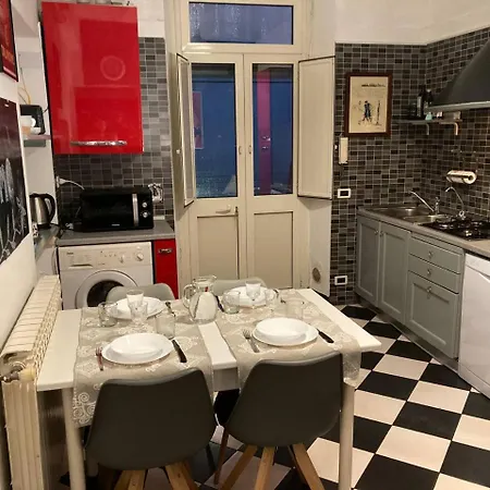 아파트 Casa Giulia Di Barolo 토리노